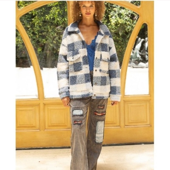 Pol oversized blue plaid Sherpa jacket / Shacket Large NEW - Picture 2 of 5